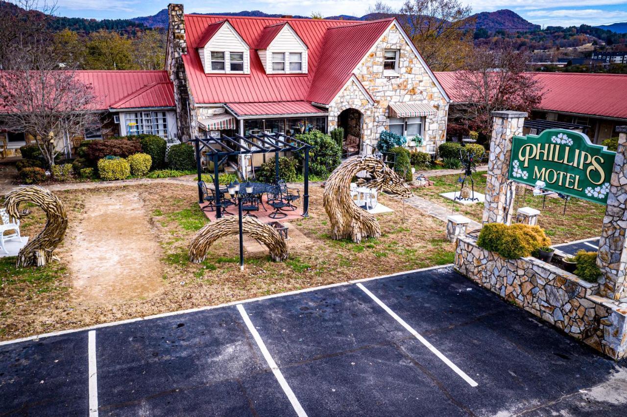 Phillips Historic Motel & Cottages Robbinsville Exterior photo