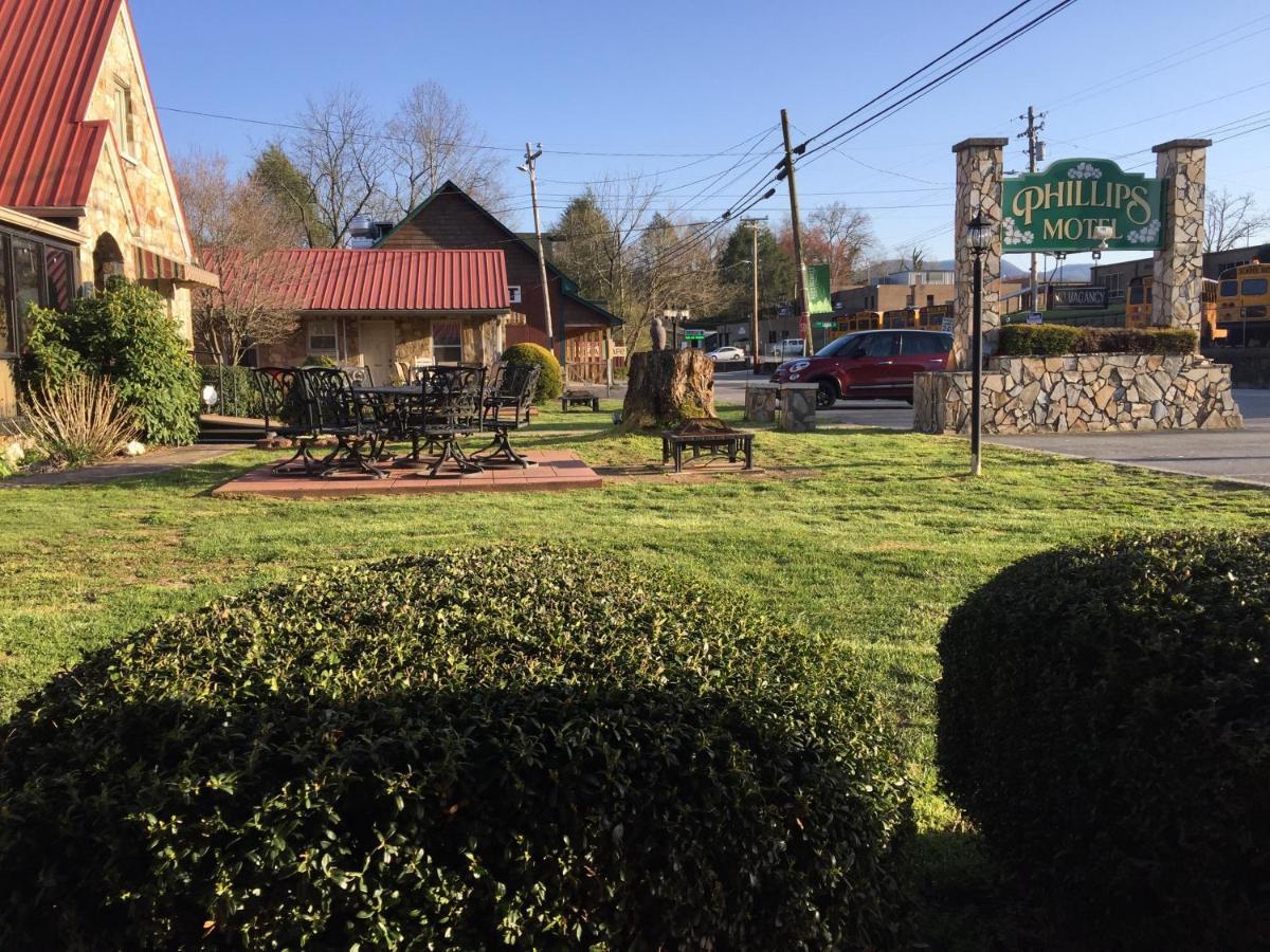 Phillips Historic Motel & Cottages Robbinsville Exterior photo