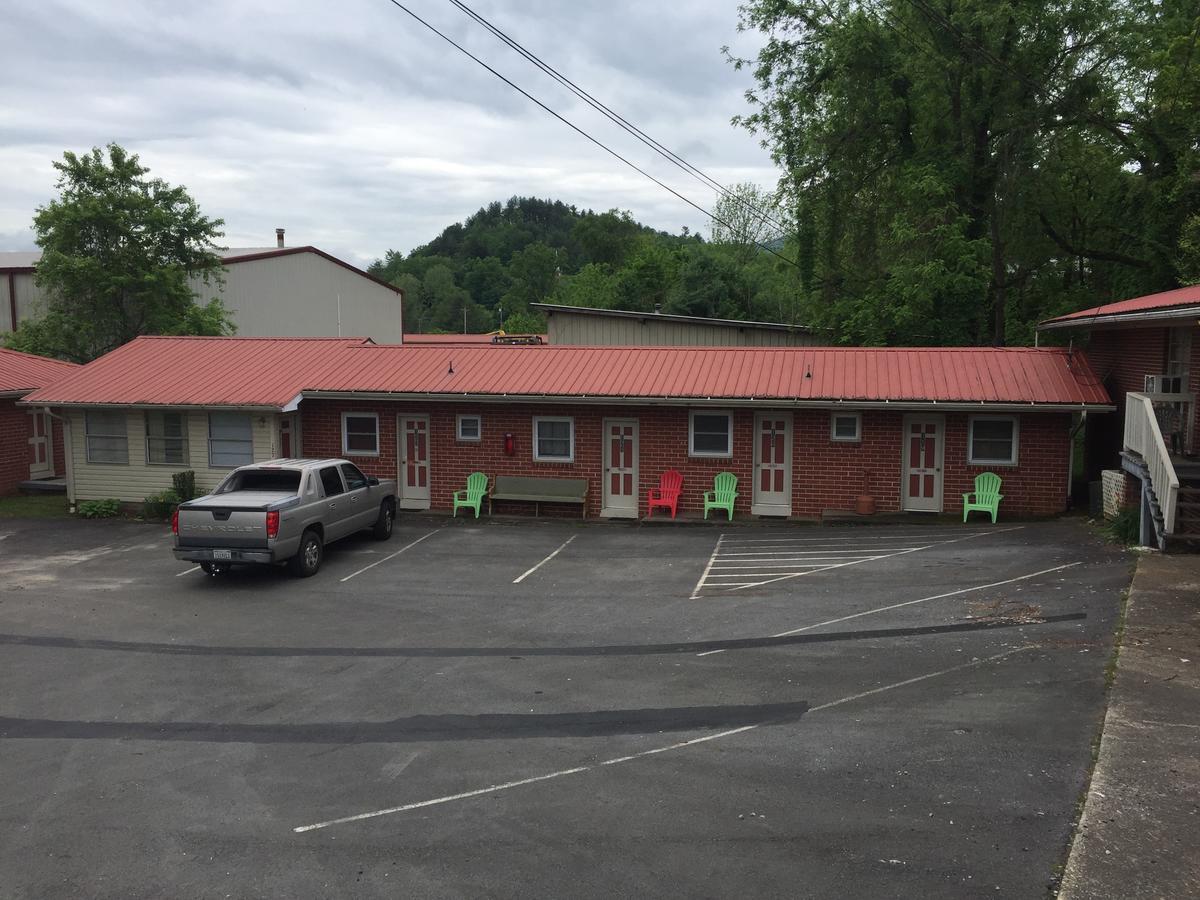 Phillips Historic Motel & Cottages Robbinsville Exterior photo